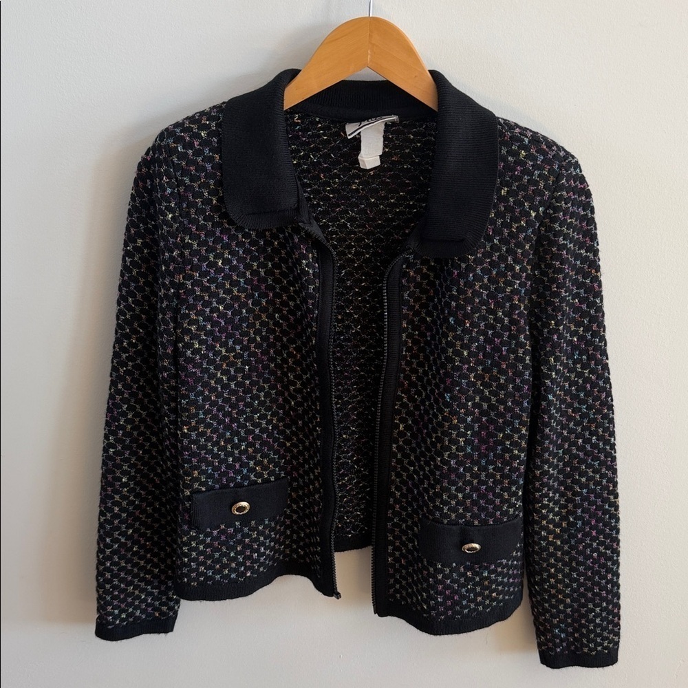 🧶 Vintage Mita Multicolor Knit Cardigan with Black Trim
Fits Like a Medium